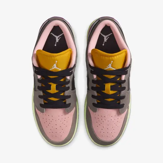 Air Jordan 1 Low SE 'Tokyo Bio Hack' (GS) - Görsel 7