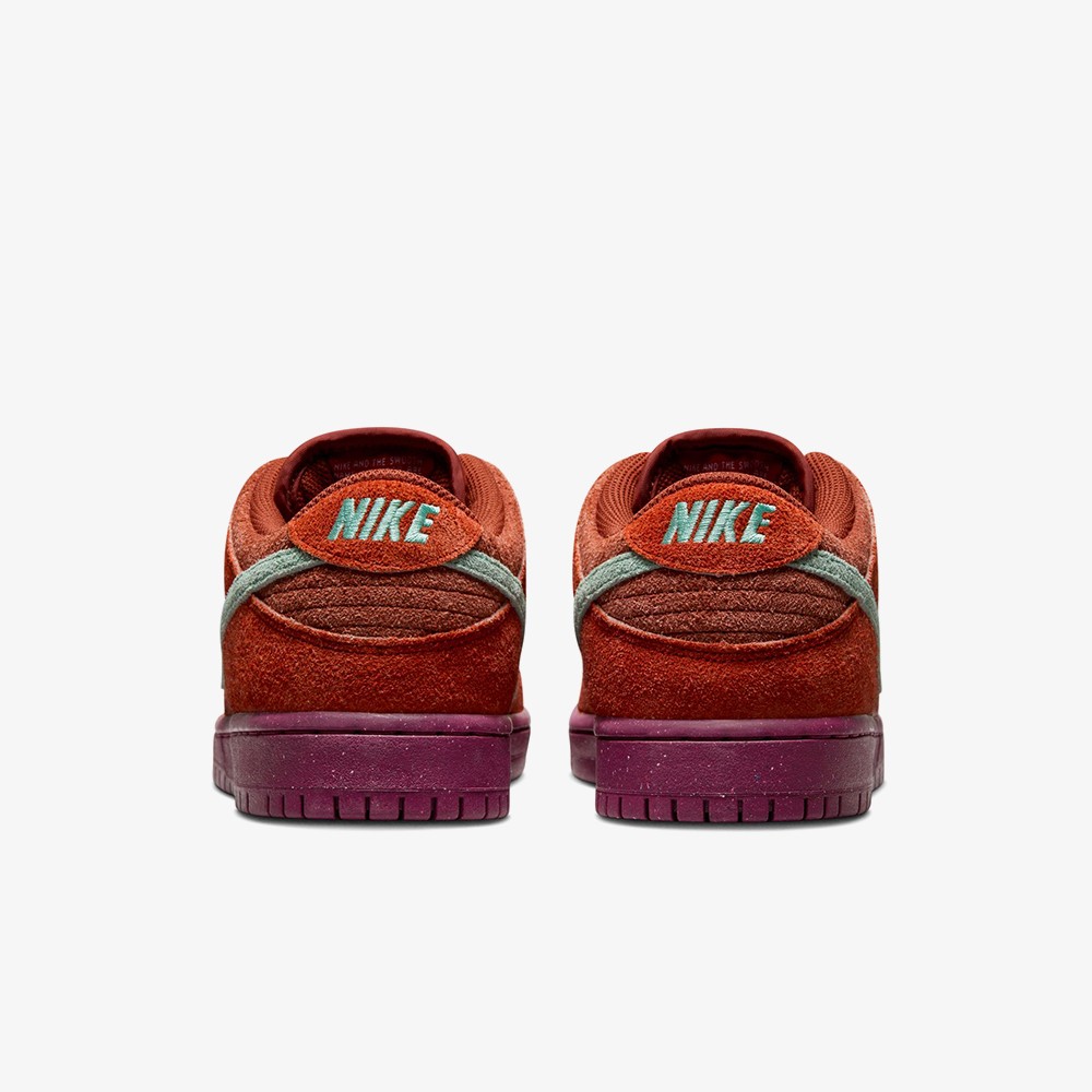 Dunk Low SB 'Mystic Red Rosewood'