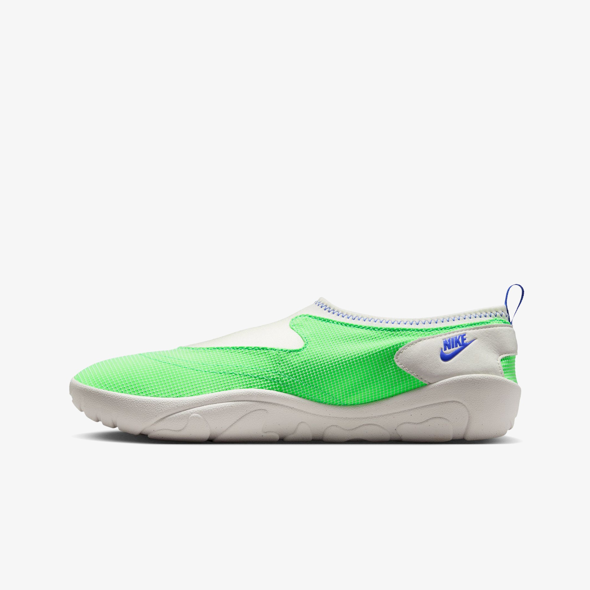 Aqua Turf 'Green Strike'