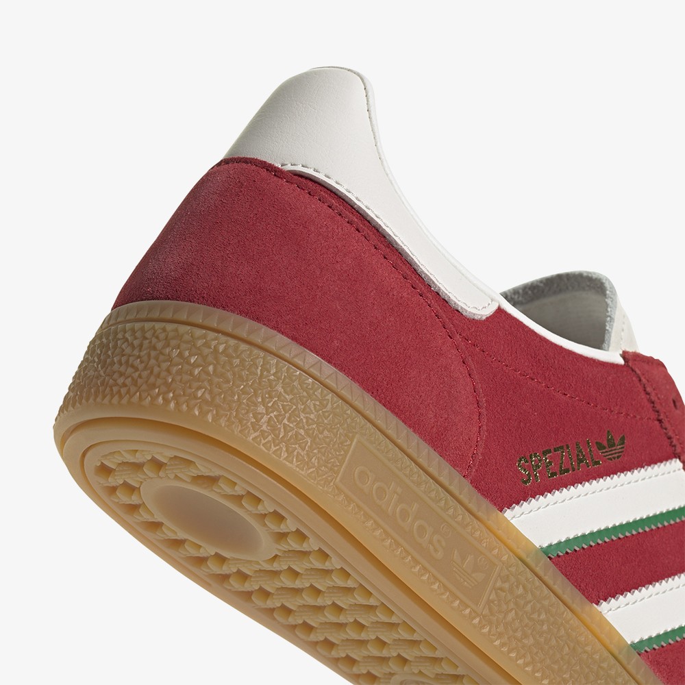 Handball Spezial 'Scarlet'