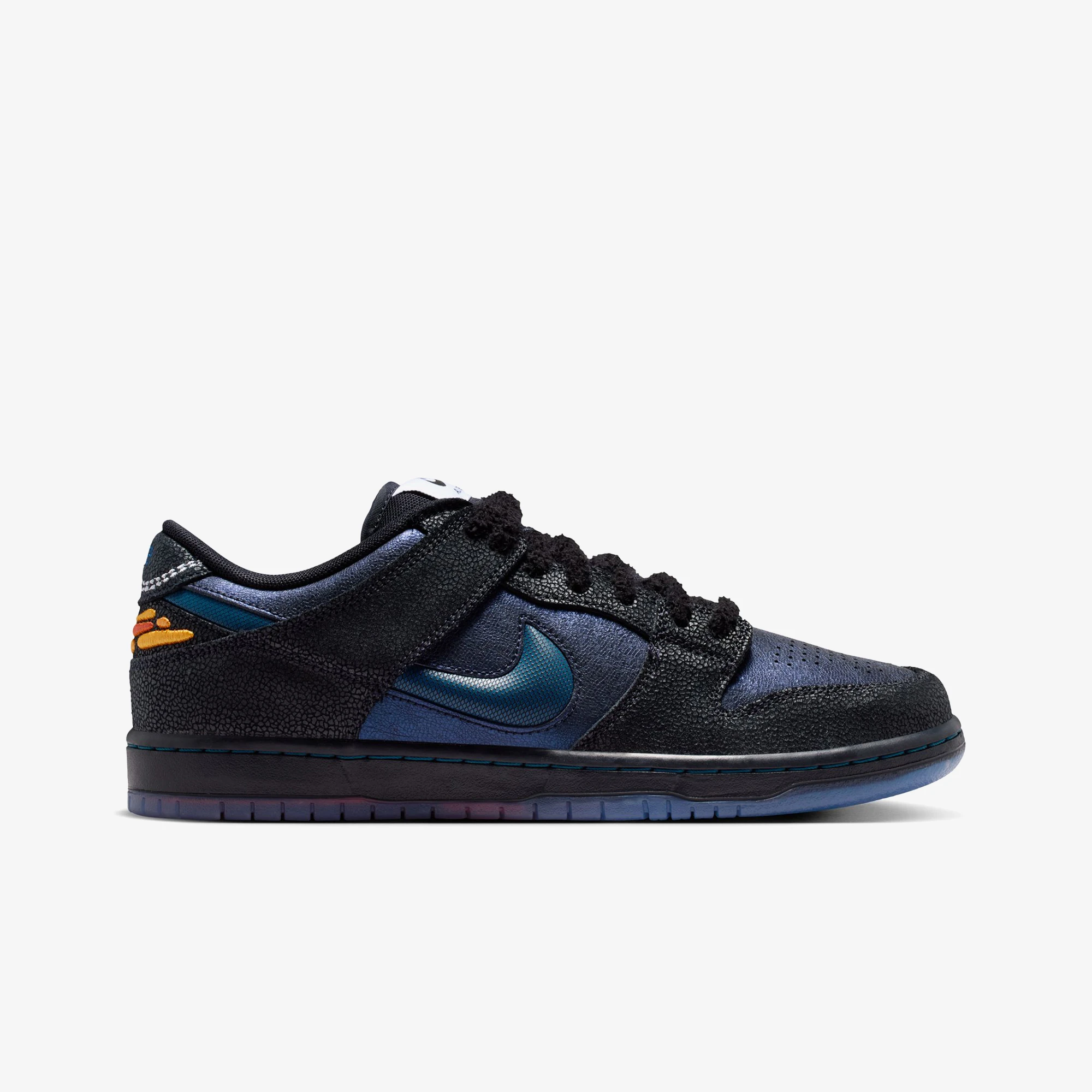 Nike SB Dunk Low x Bluetile 'Pitch Blue & Black' - WUNDER