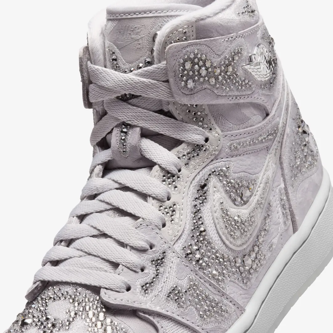 Air Jordan 1 Retro High OG x Swarovski 'Vast Grey' (W) - WUNDER