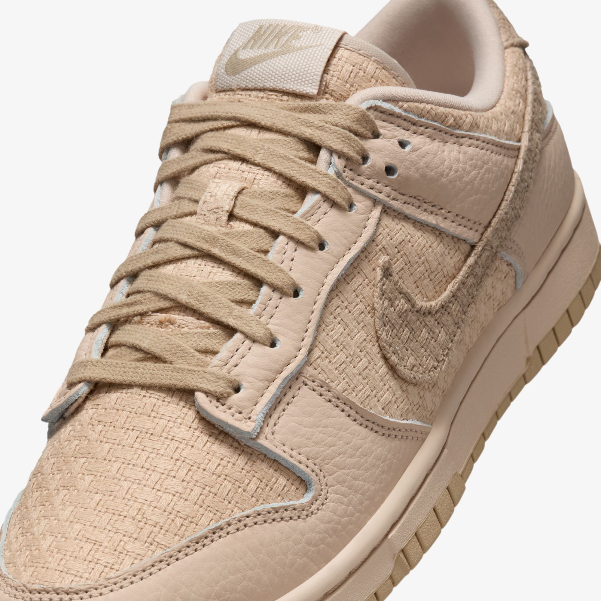 Dunk Low 'Sanddrift'