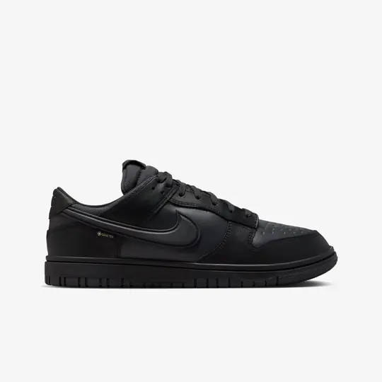 Dunk Low Gore-Tex 'Triple Black' - Görsel 2