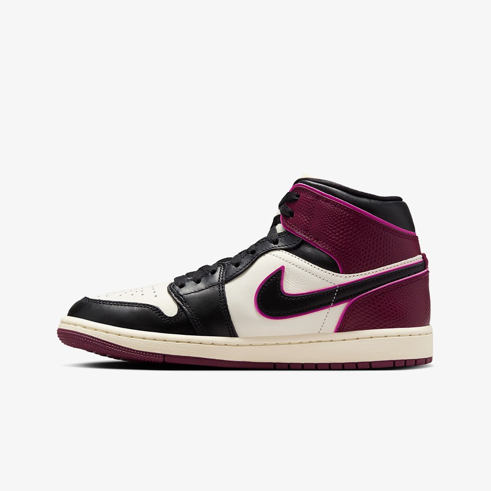 Air Jordan 1 Mid 'Bordeaux' (W)