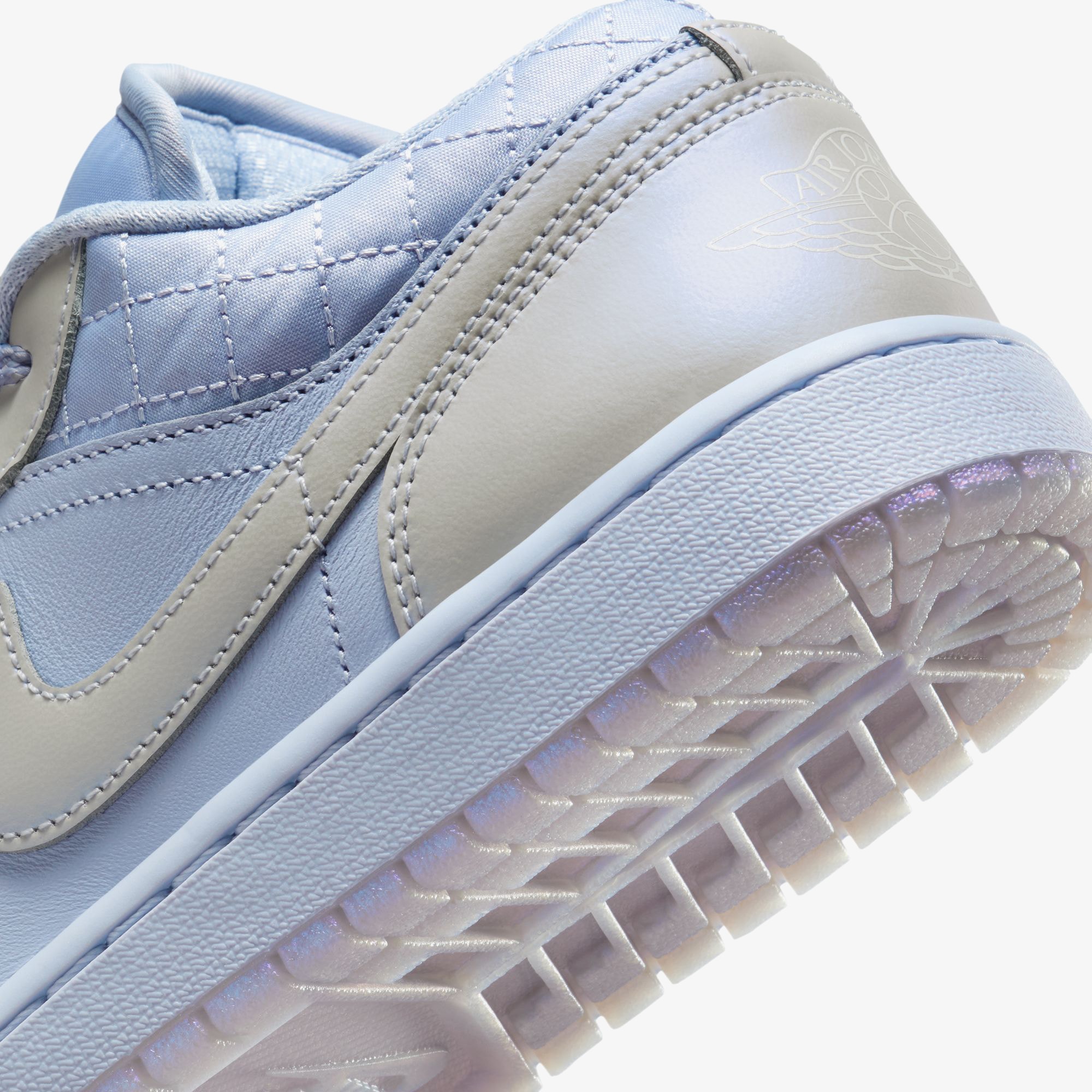 Air Jordan 1 Low SE 'Pearlized' (W)