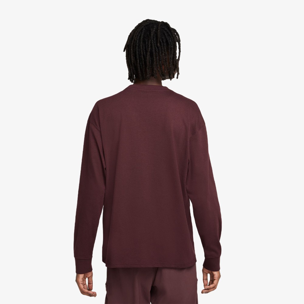 Nike t shirt burgundy best sale