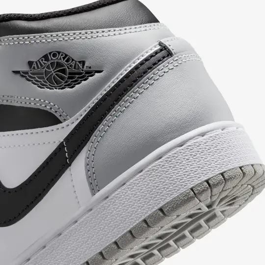 Air Jordan 1 Mid 'Barons' (GS) - Görsel 9