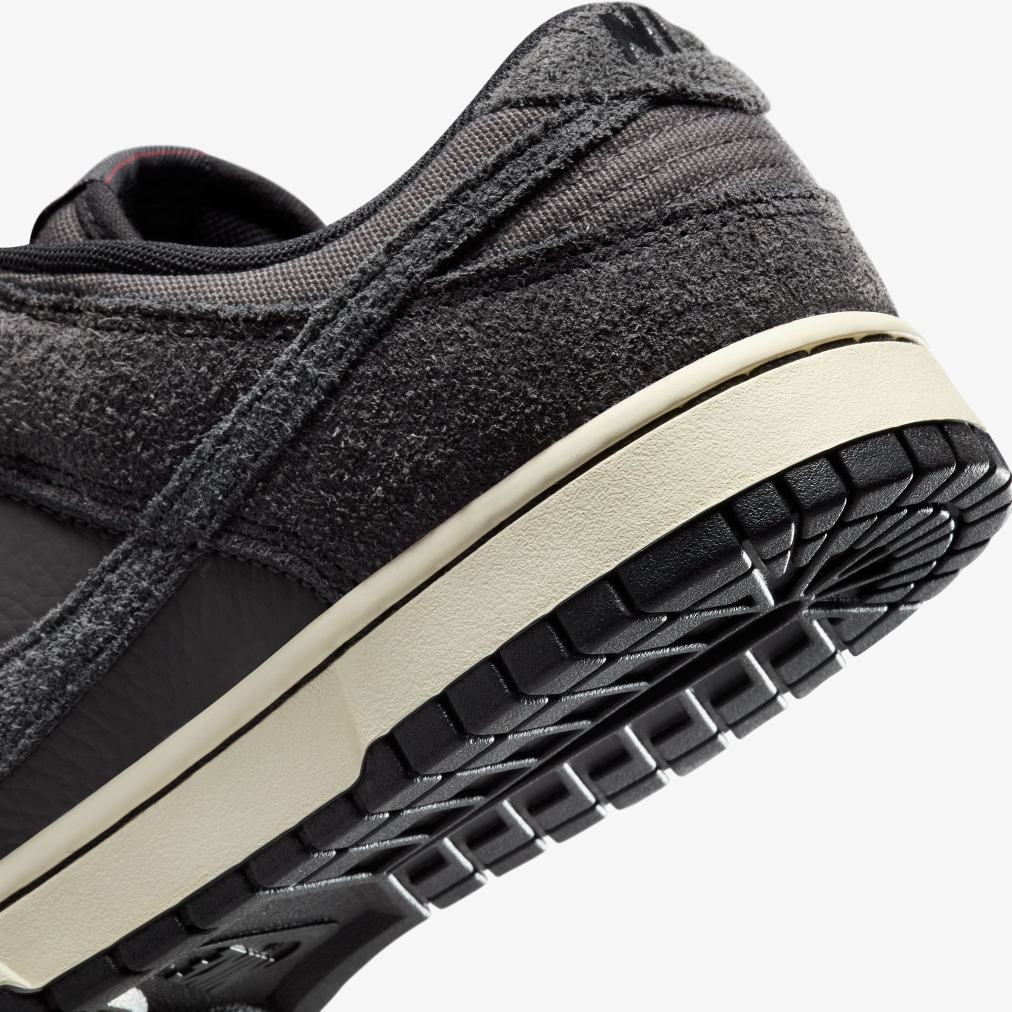 Dunk Low Premium 'Black Off Noir'