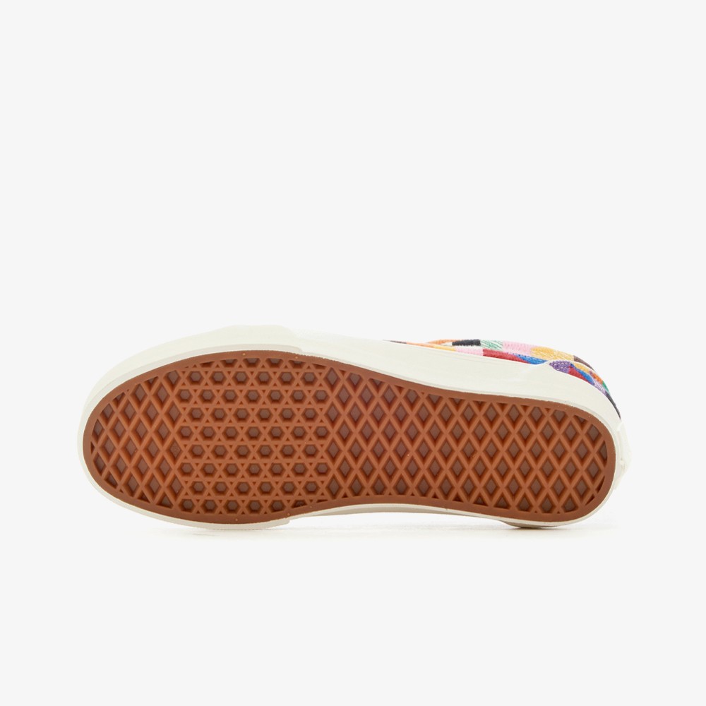 Vault x Old Skool 'Love Wins'