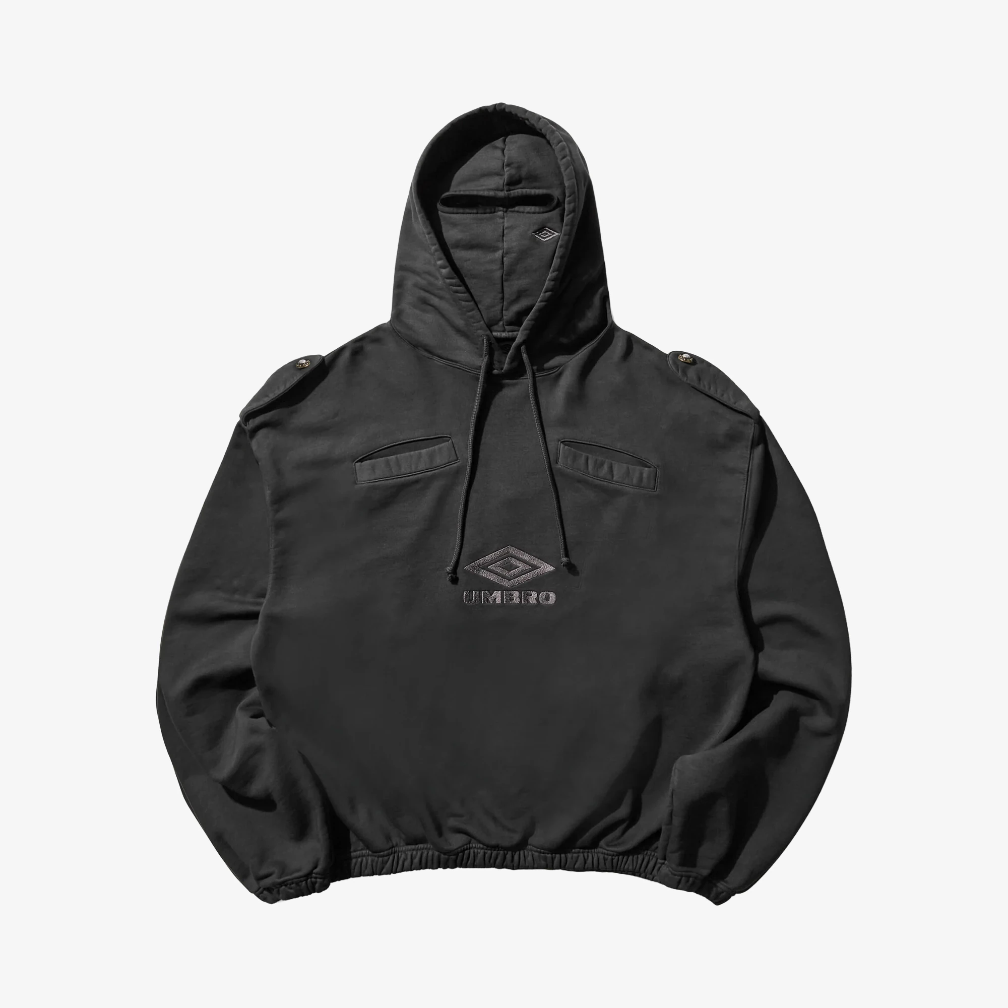 【umbro×fekete】gathered hoodie vest umbro×fekete】gathered hoodie vest / ギャザーフーディーベスト