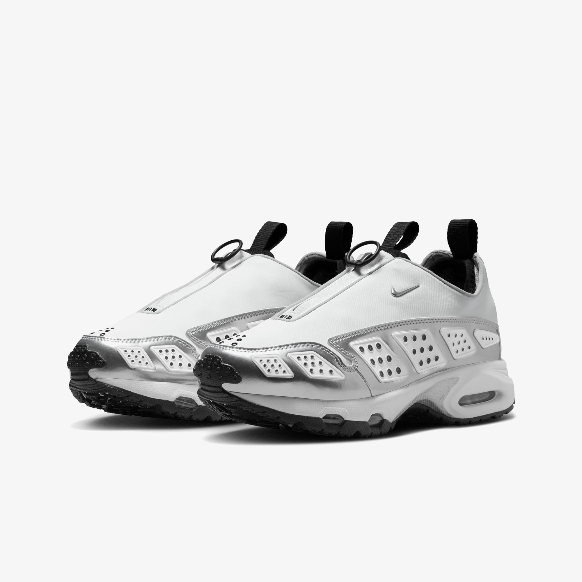 Air Max SNDR 'Metalic Silver'