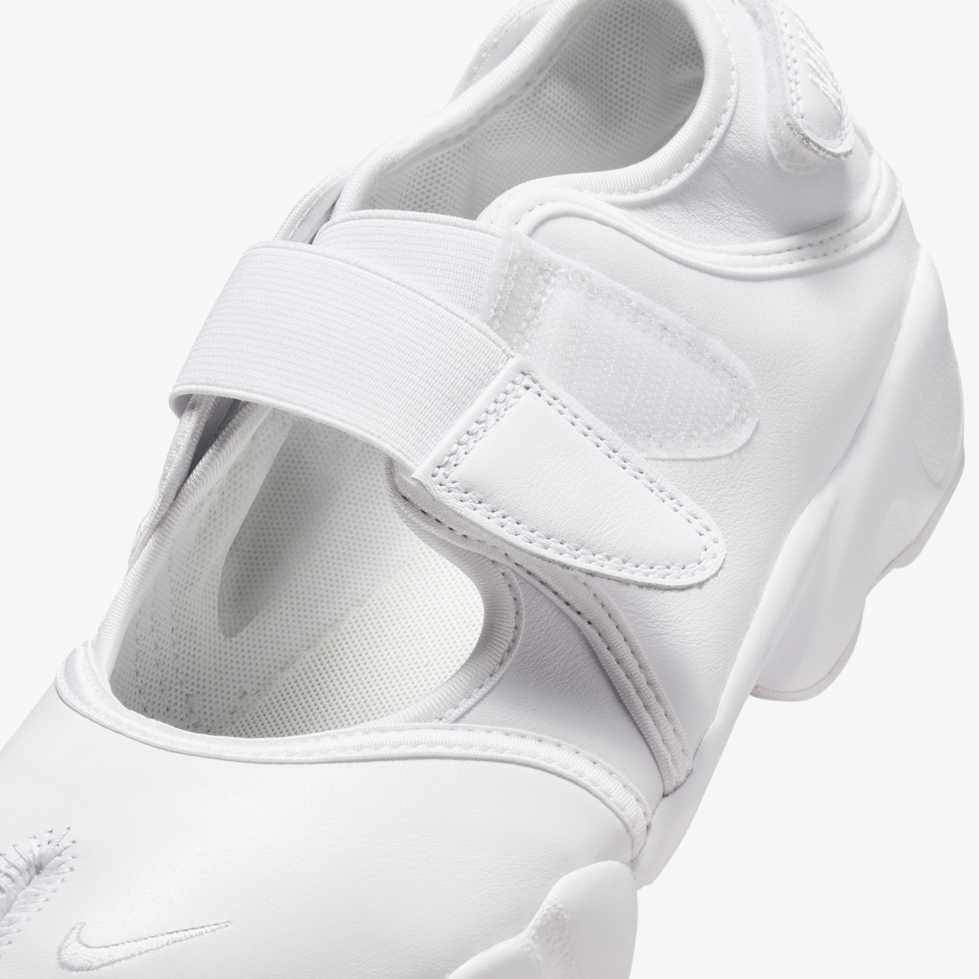 Air Rift 'White' (W)