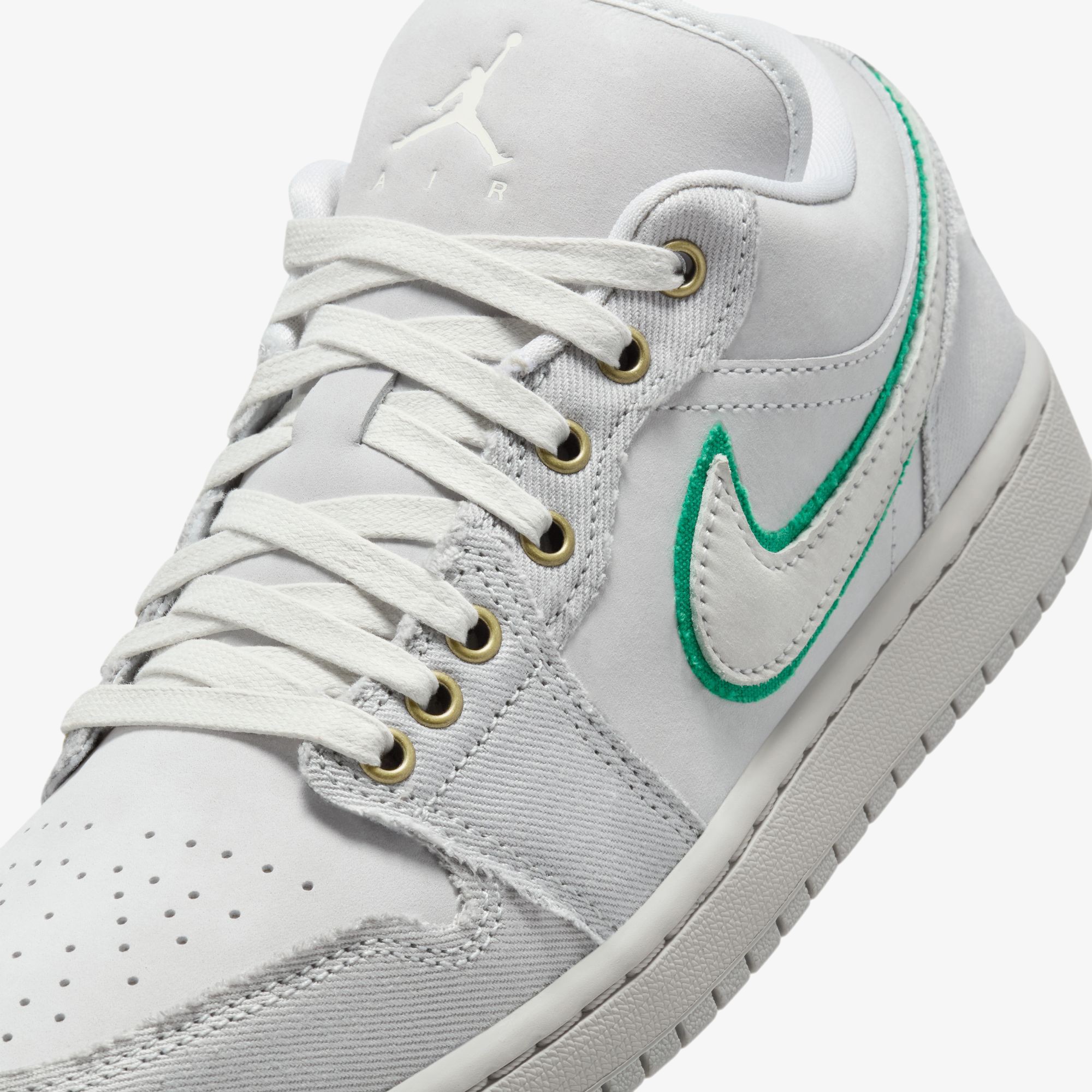 Air Jordan 1 Low SE Distressed 'Light Smoke Grey'