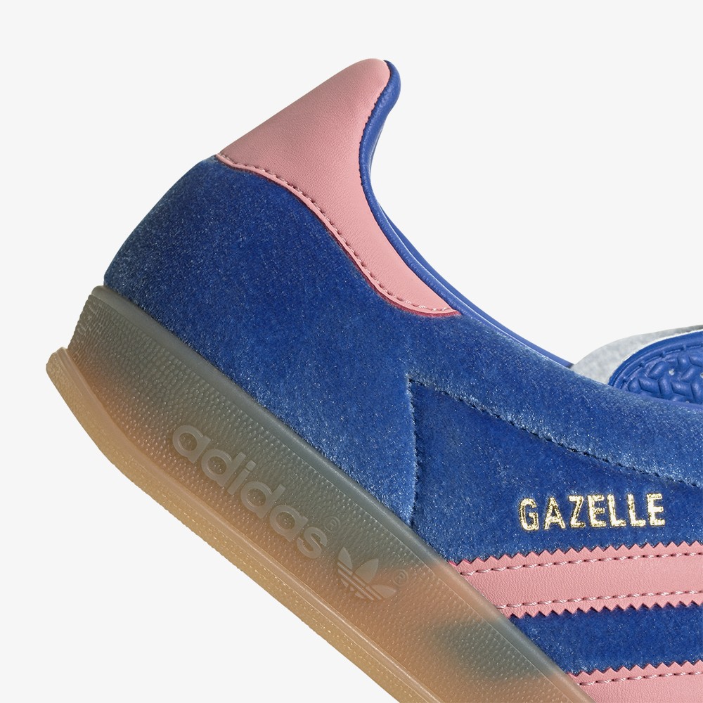 Gazelle Indoor 'Blue/Semi Pink Spark' (W)