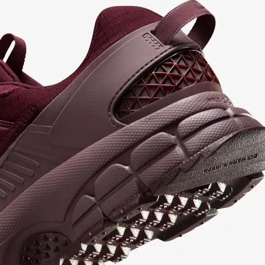 Zoom Vomero Roam 'Burgundy Crush' - Görsel 9