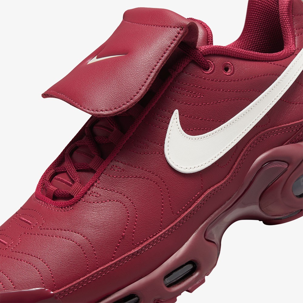 Air Max Plus Tiempo Team Red