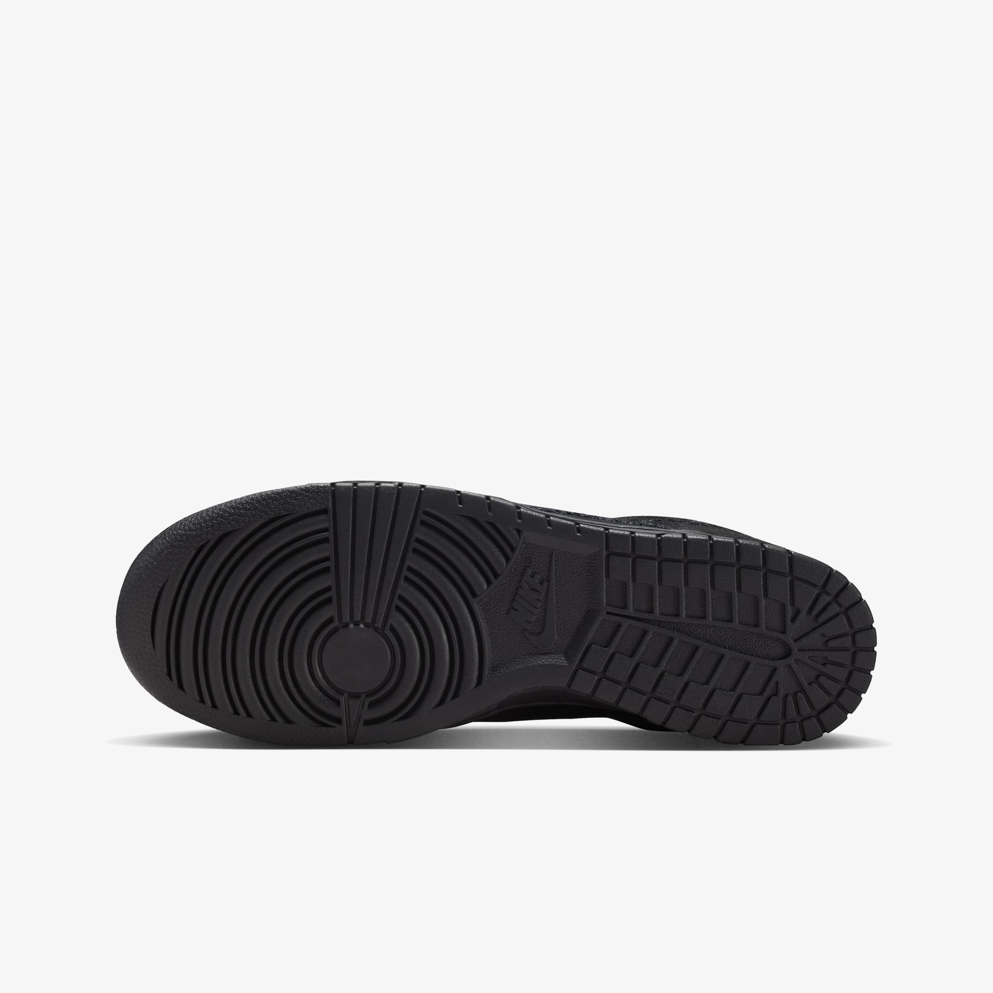 Dunk Low Retro SE 'Triple Black'