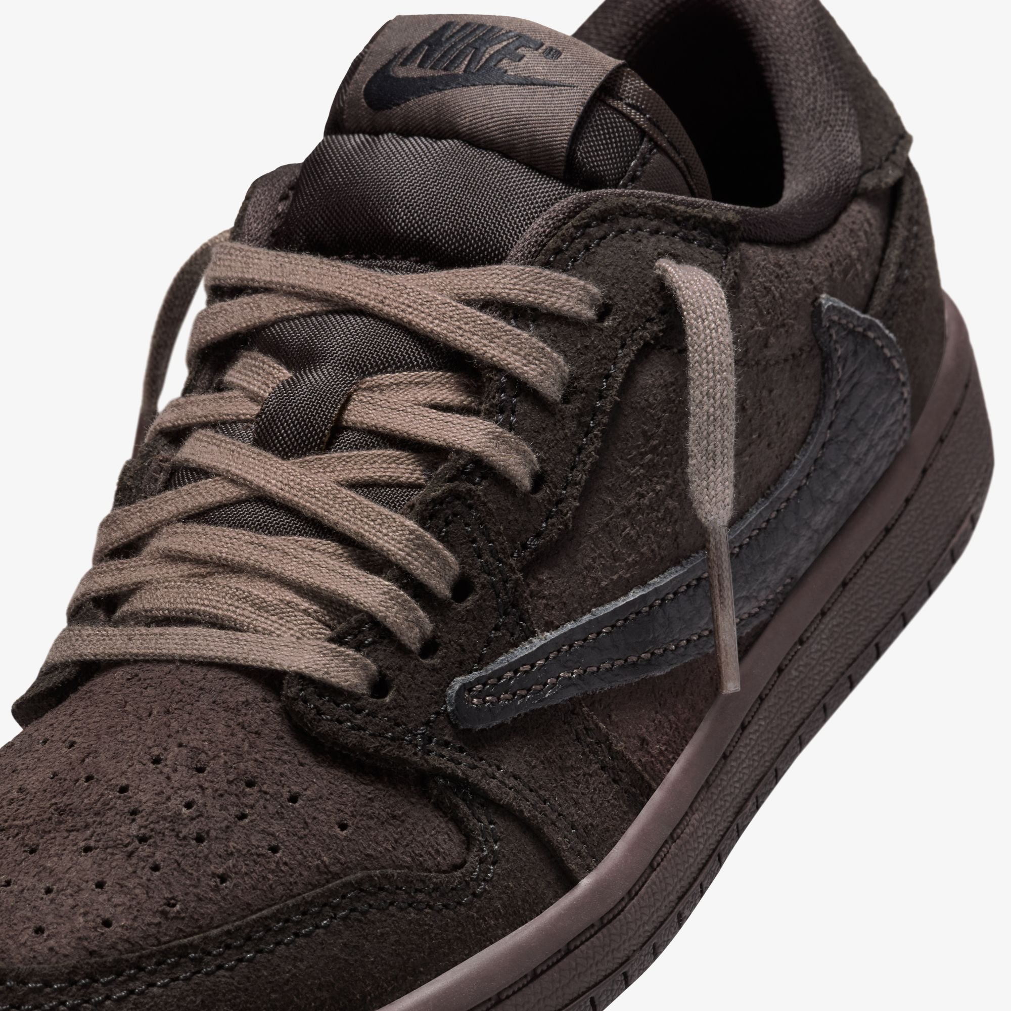 Travis Scott x Air Jordan 1 Low 'Velvet Brown' (PS)