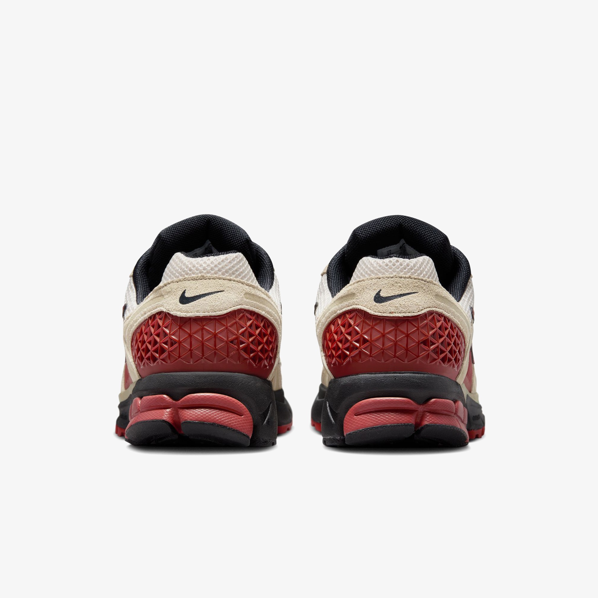 Zoom Vomero 5 'Desert Khaki'