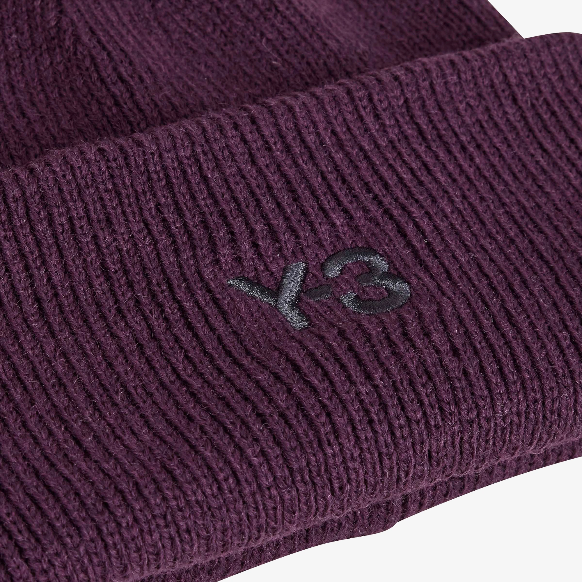 Classic Knitted Beanie 'Shadow Maroon'