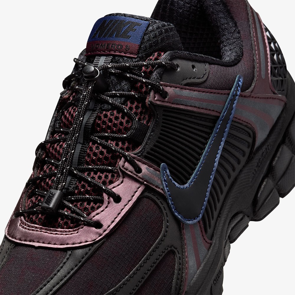 Zoom Vomero 5 'Burgundy Crush Midnight Navy' (W)