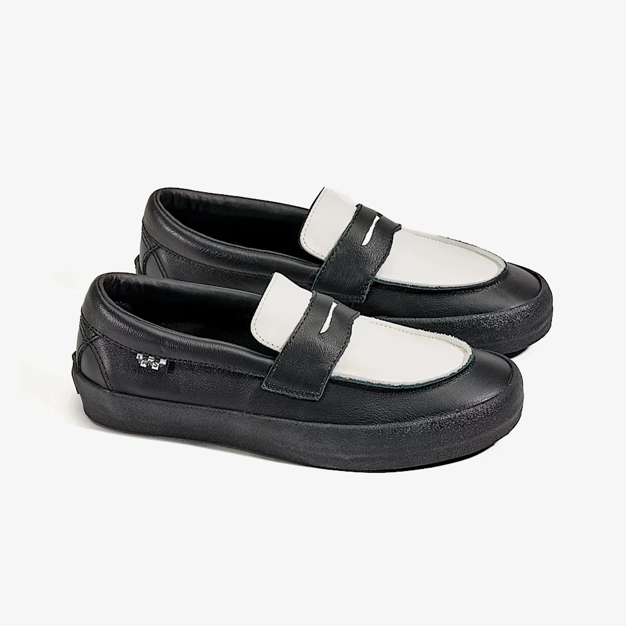 Skate Loafer 'Black & White'
