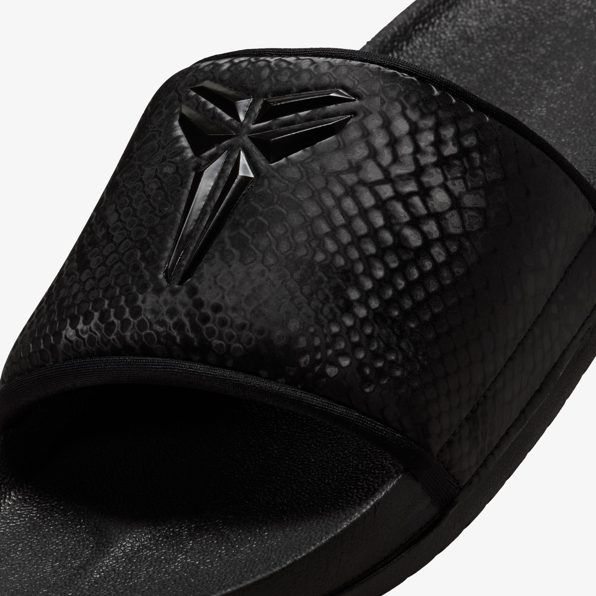 Kobe Offcourt Slide 'Black'