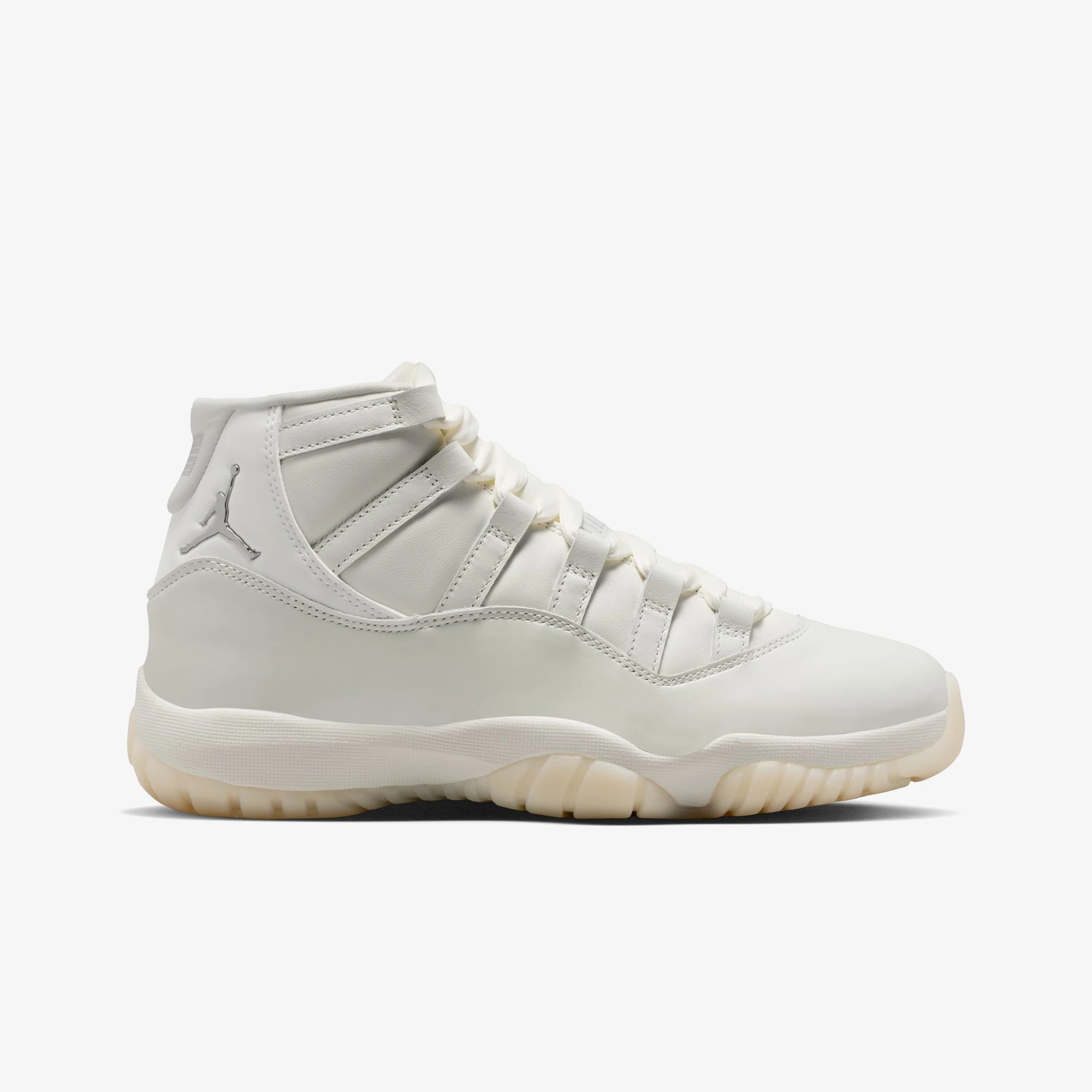 Air Jordan 11 Retro 'Pearl'