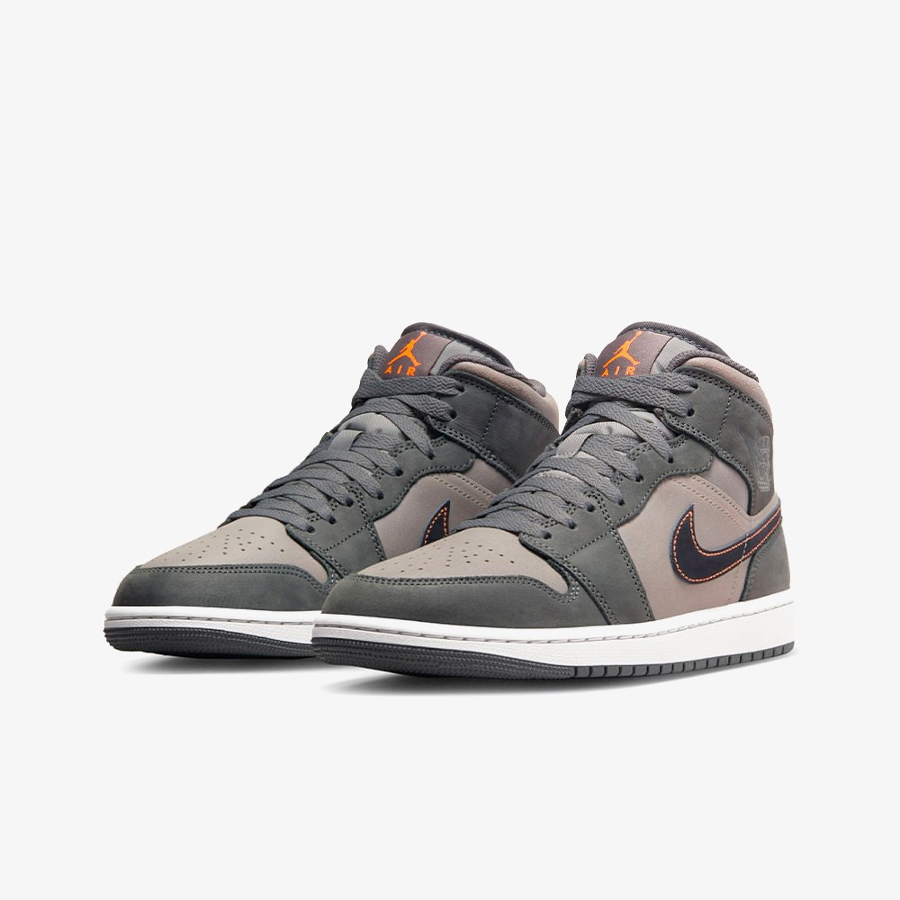 Air Jordan 1 Mid SE 'Night Stadium'