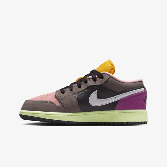 Air Jordan 1 Low SE 'Tokyo Bio Hack' (GS) - Görsel 3