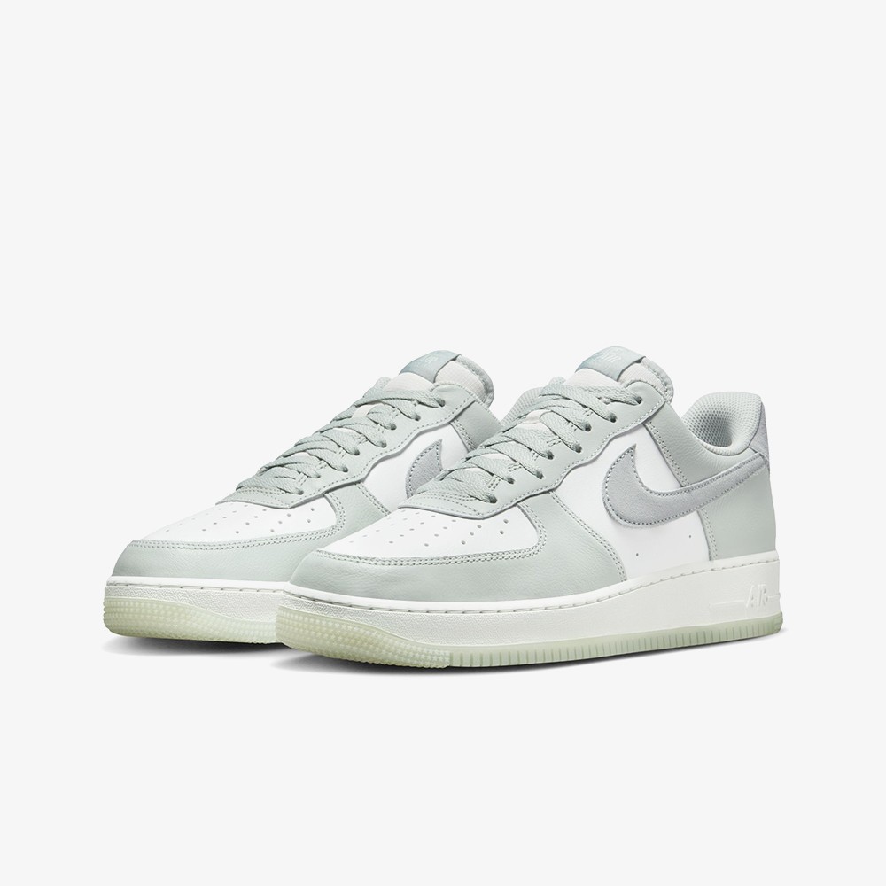 Air Force 1 '07 LV8 'Light Grey'