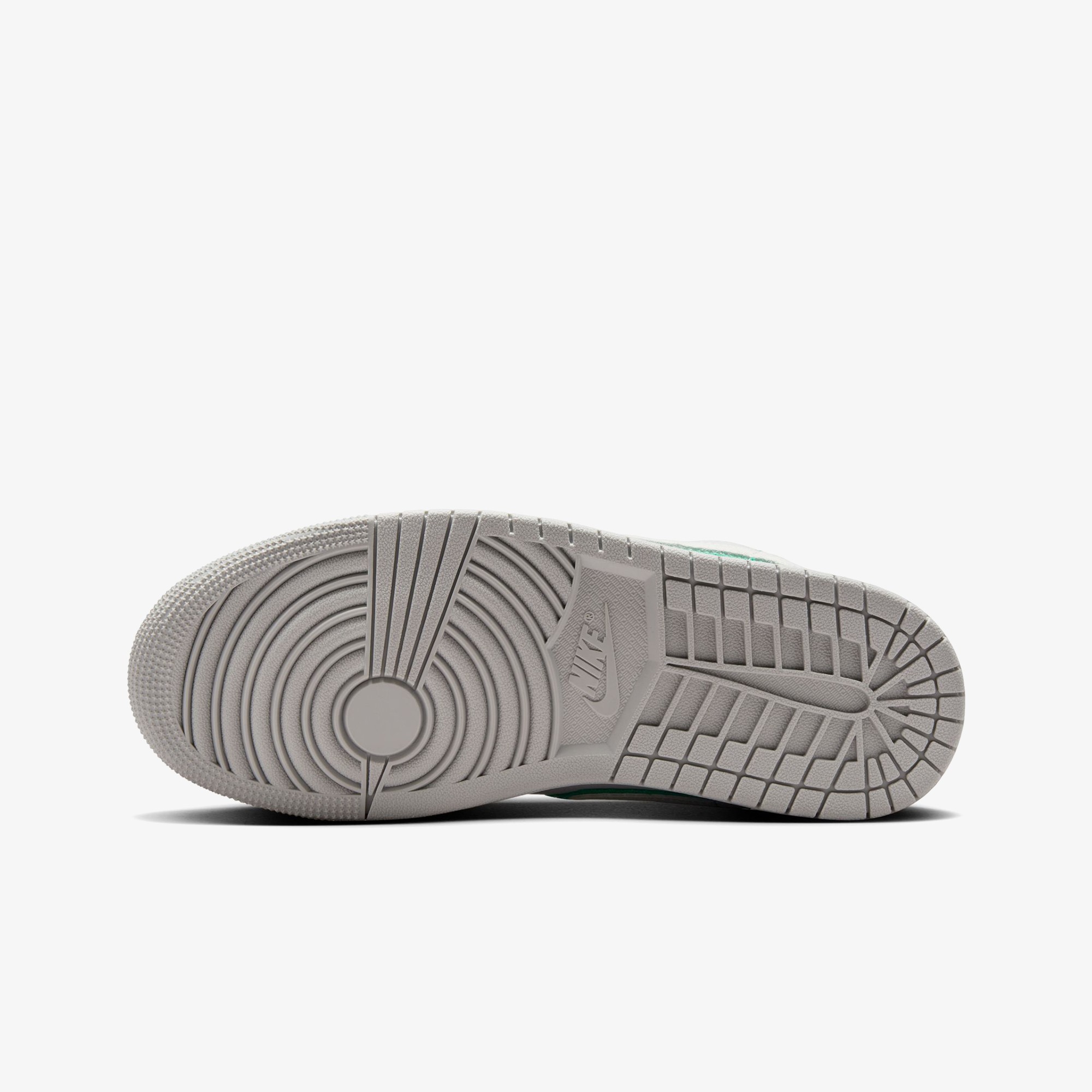 Air Jordan 1 Low SE Distressed 'Light Smoke Grey'