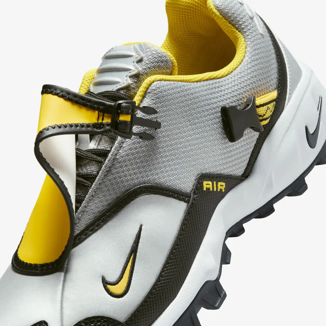 Nike ACG Phassad 'Yellow Zest and Metallic Silver' - WUNDER