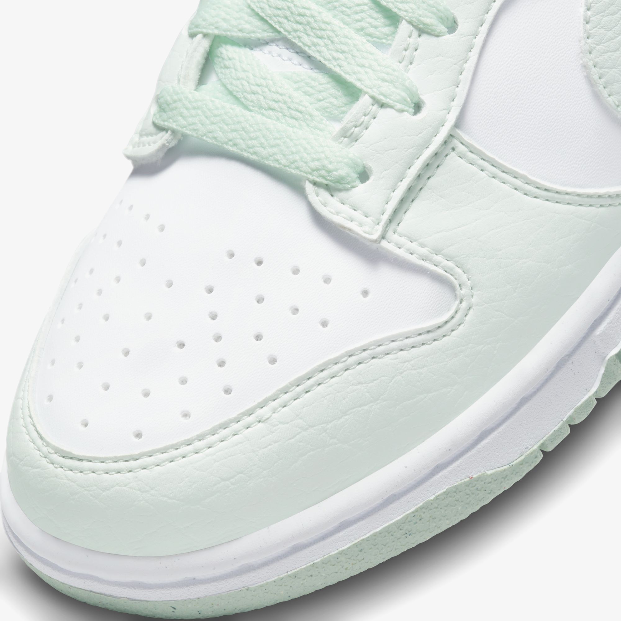 Dunk Low Next Nature 'Barely Green' (W)