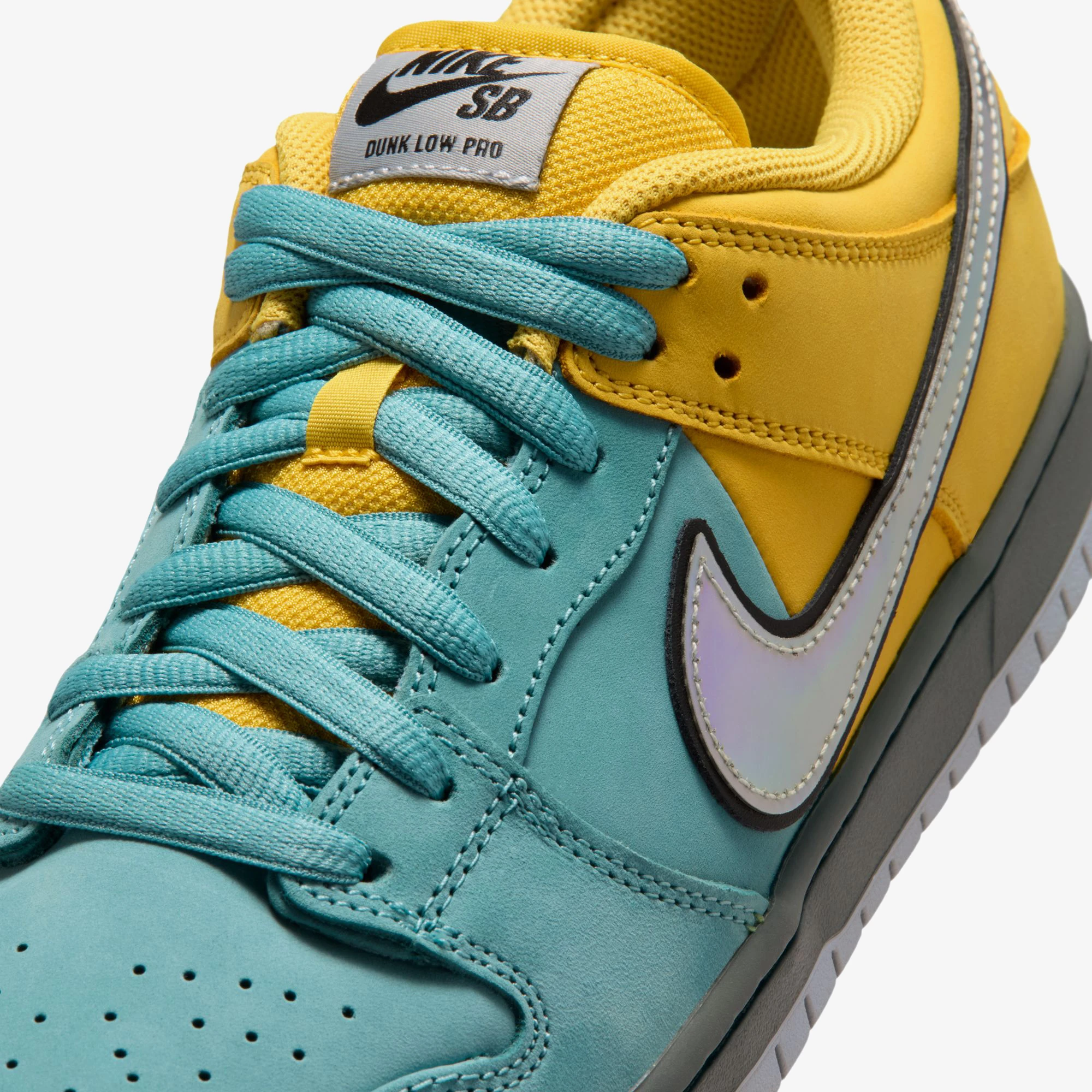 Nike SB Dunk Low Pro Muni Lightning Denim Turquoise WUNDER