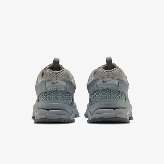 Zoom Vomero 5 Roam 'Metallic Platinum' - Görsel 6