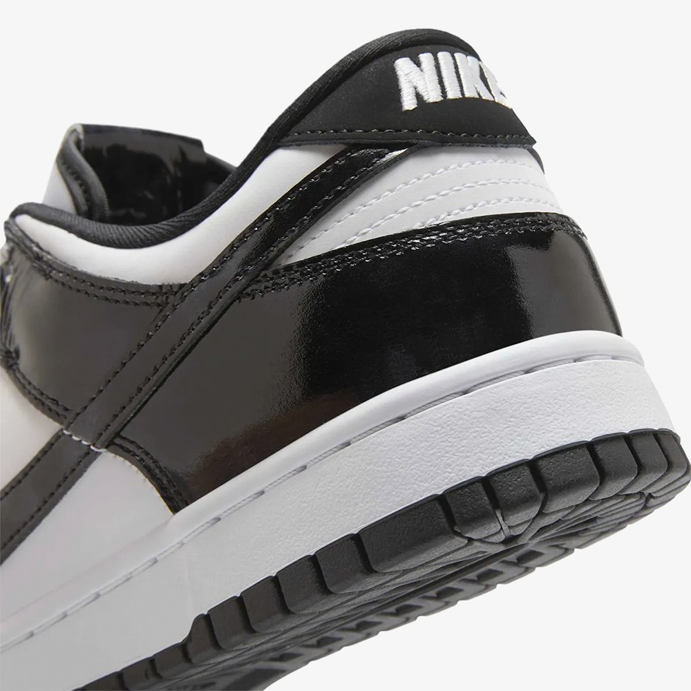 Dunk Low SE 'Panda'