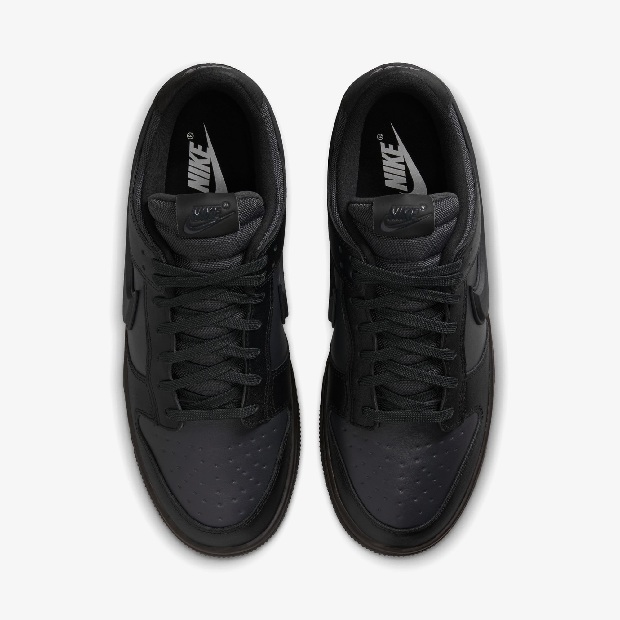 Dunk Low Gore-Tex 'Triple Black'