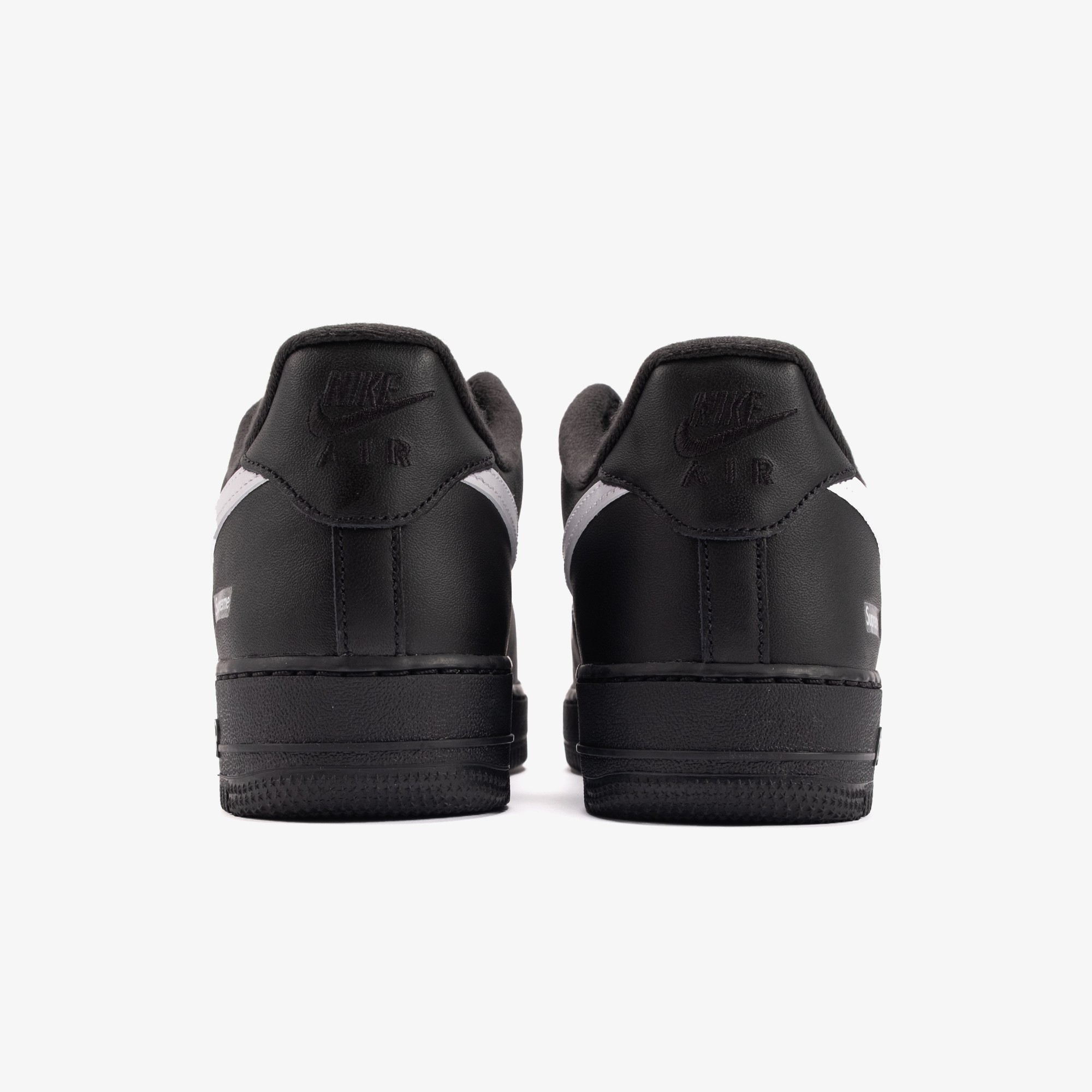 Nike x Supreme Air Force 1 Low 'Black White'