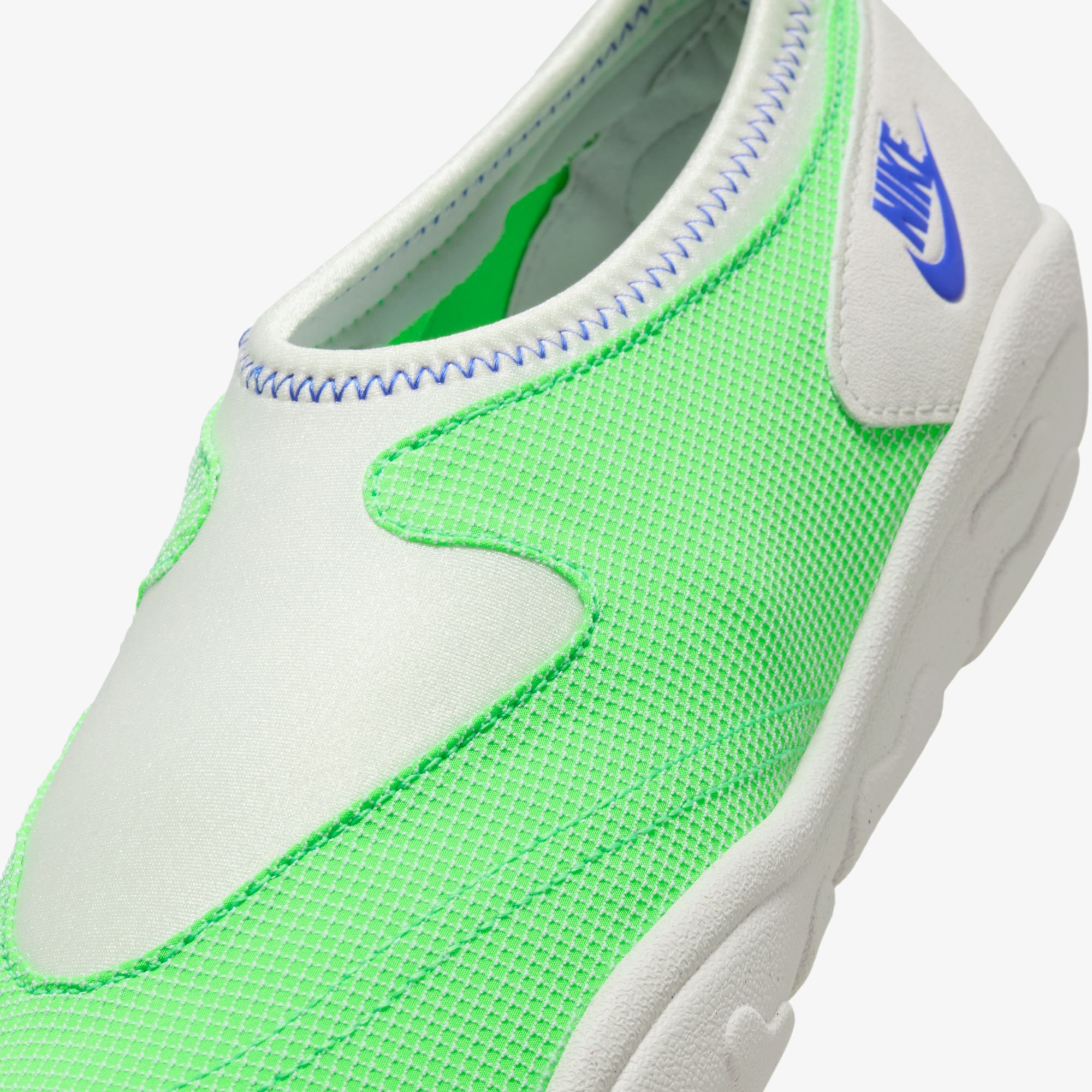 Aqua Turf 'Green Strike'