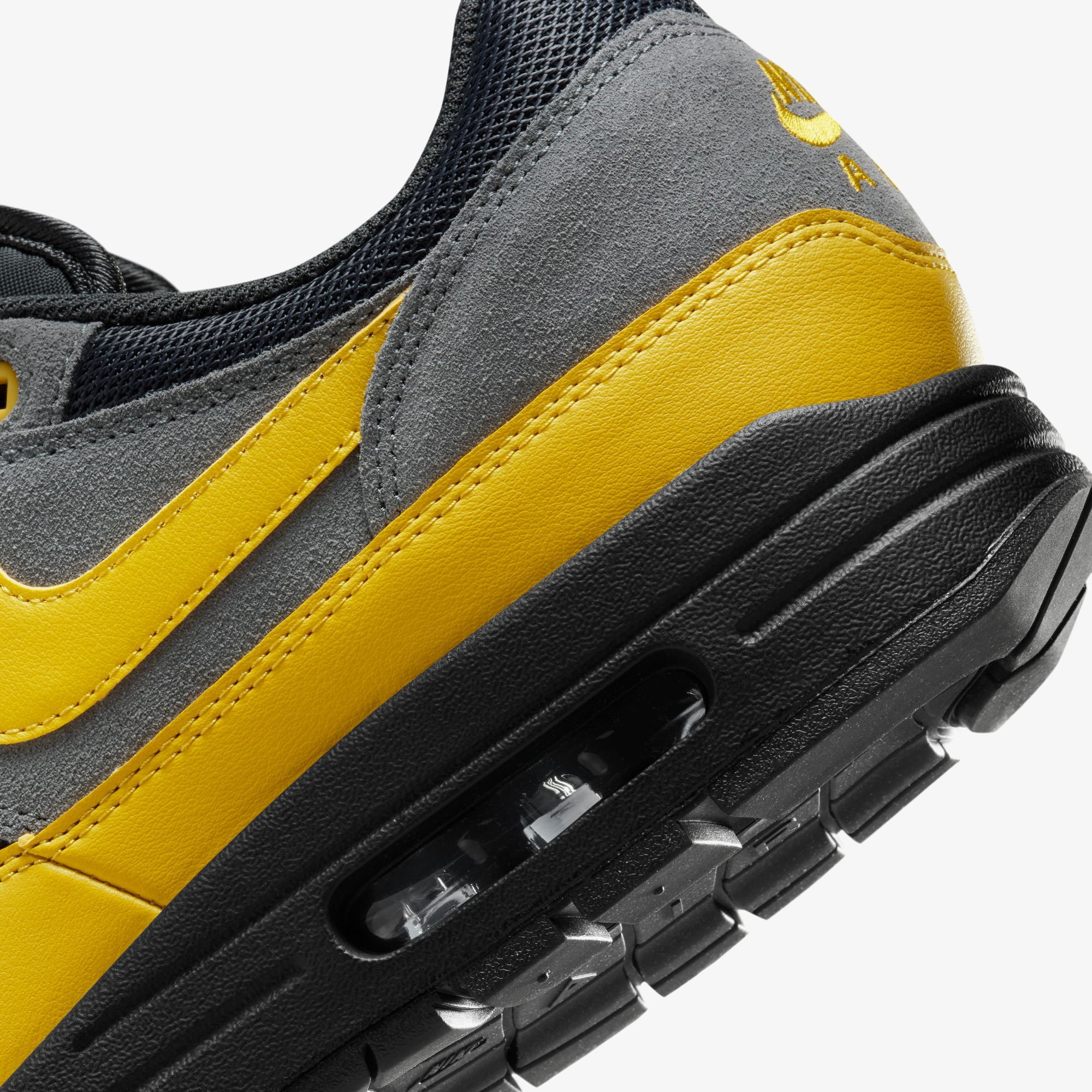 Air Max 1 Essential 'Batman'