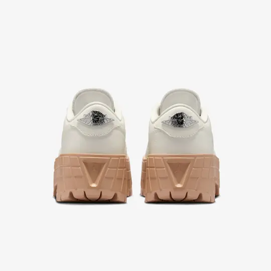 Air Jordan 1 Brooklyn Low 'Sail Rattan' (W) - Görsel 6