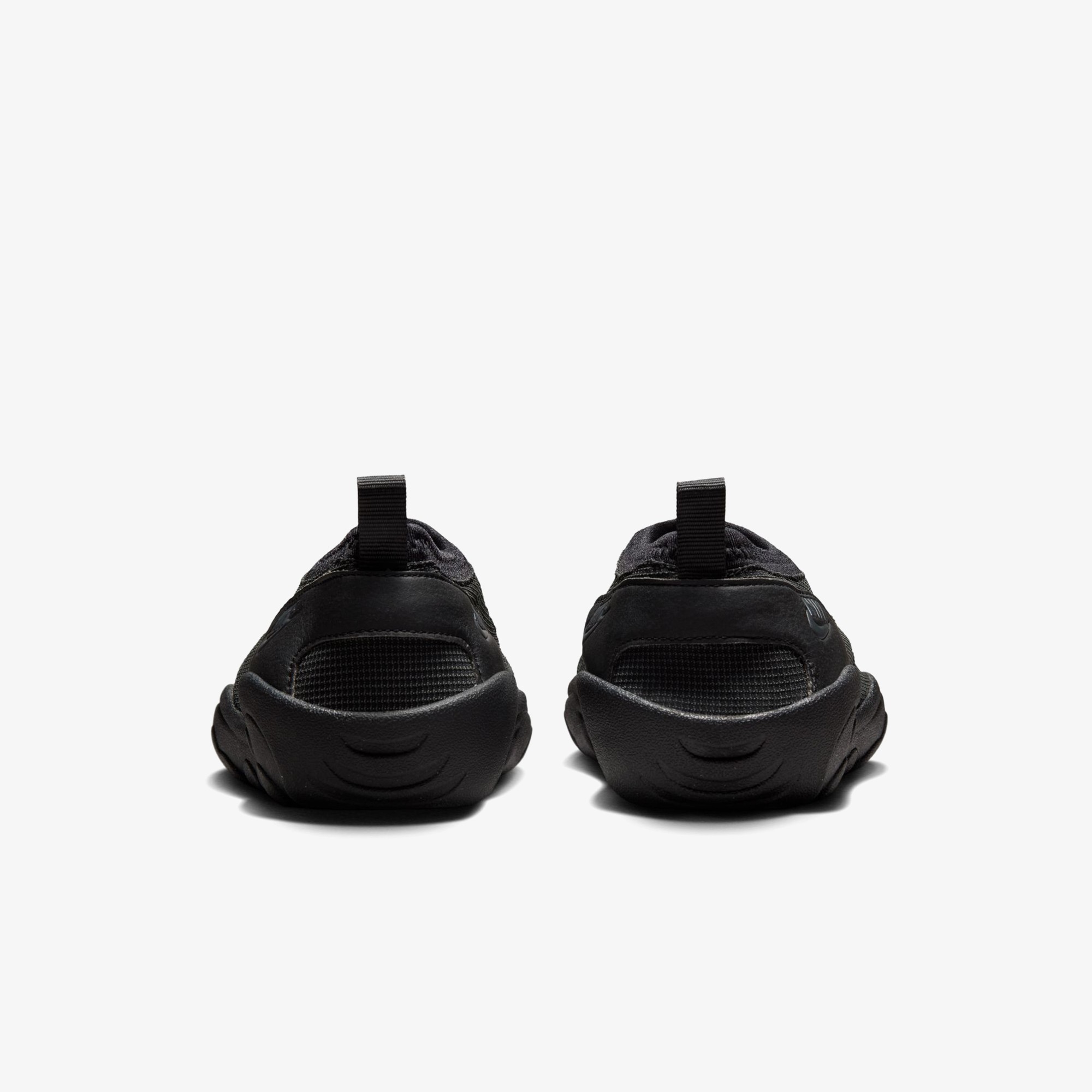 Aqua Turf 'Black Off Noir'