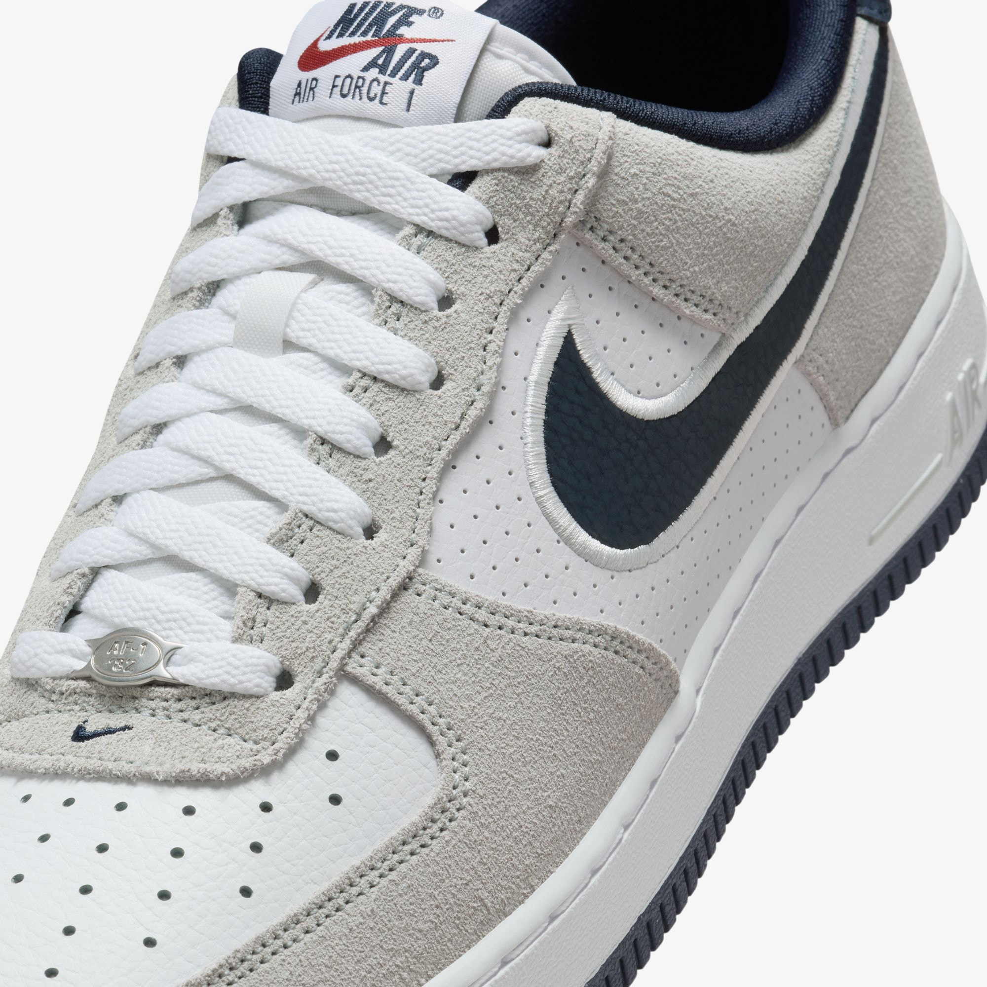 Air Force 1 '07 LV8 'White Obsidian'