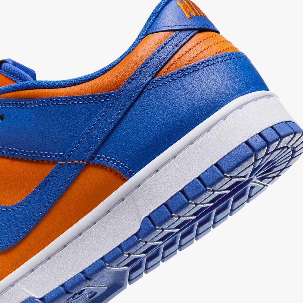 Dunk Low 'Knicks'