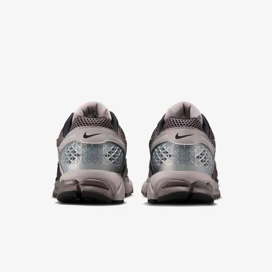 Zoom Vomero 5 'Dark Violet Ore' - Görsel 5