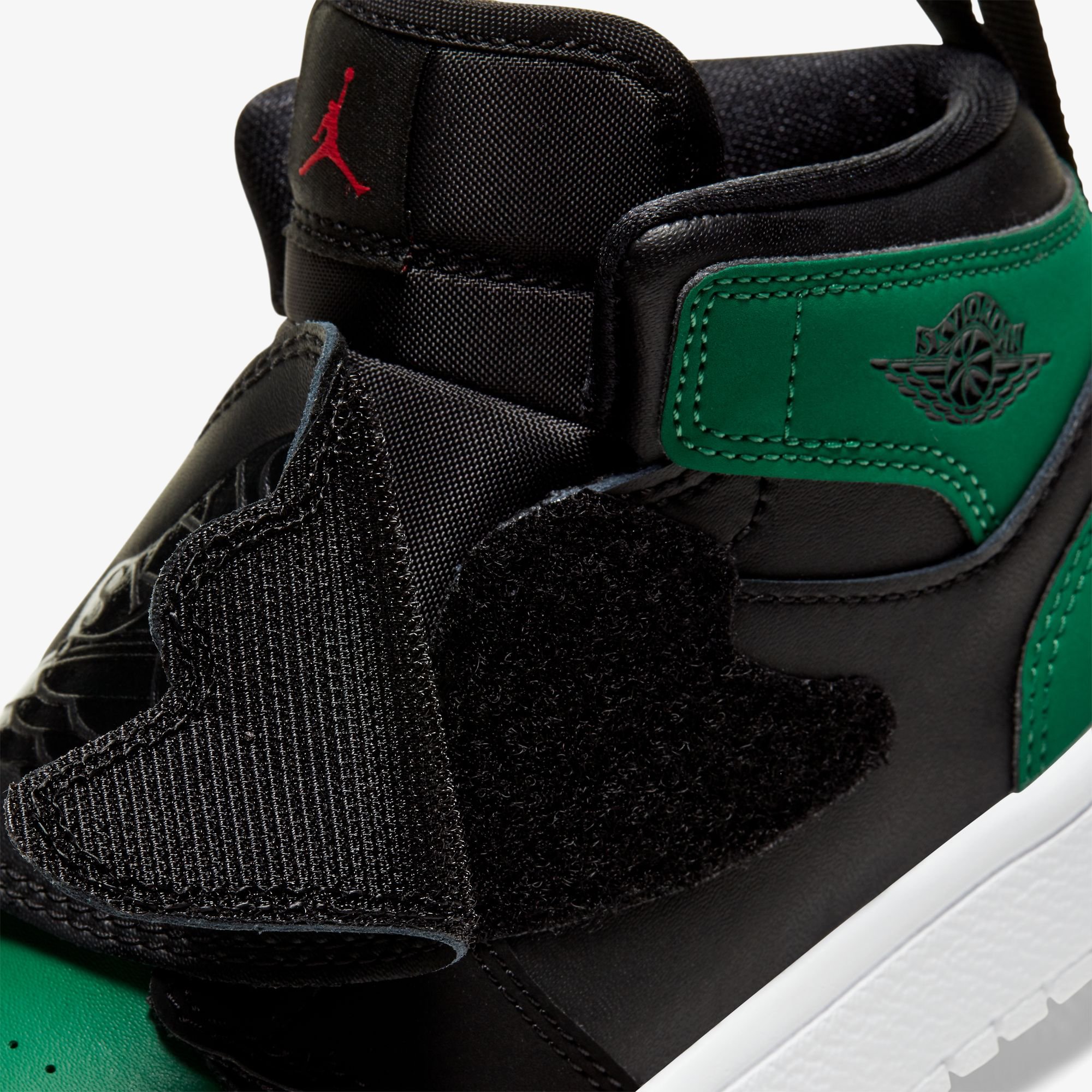 Sky Jordan 1 'Pine Green Black' (PS)