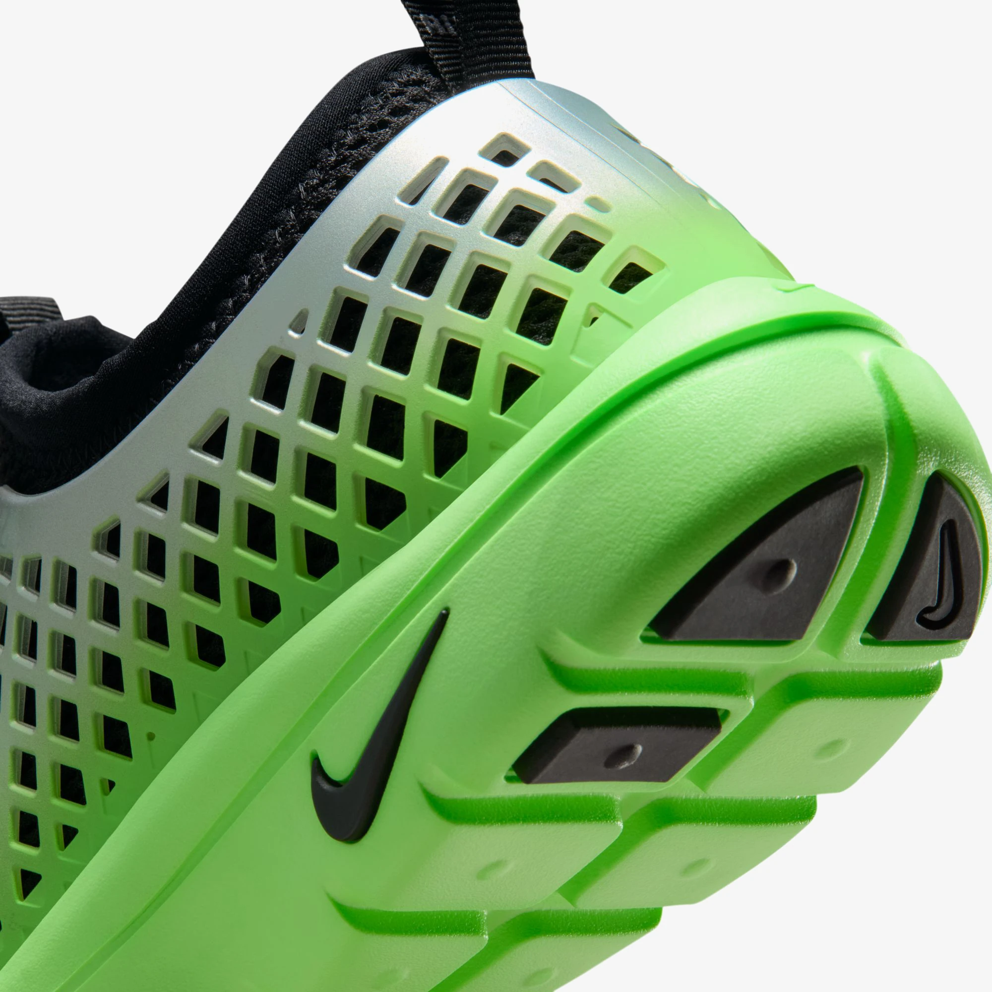 Rejuven8 Run OG 'Volt Silver' (W)