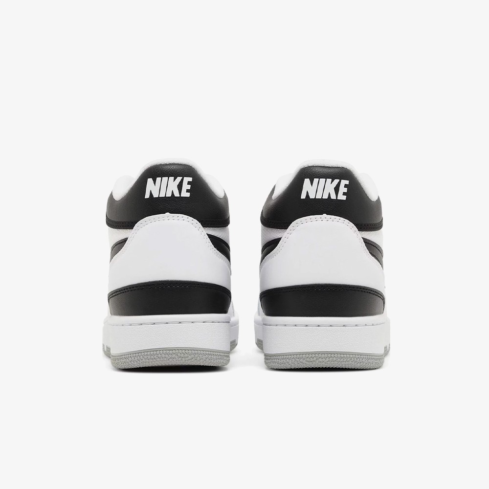 Nike Attack 'Black and White' - WUNDER